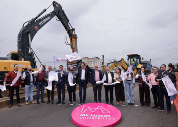 Dan banderazo a obras del Morebús en Morelia