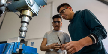 CON AVAL INTERNACIONAL, INGENIERÍAS DE LA UMSNH CUENTAN CON SELLO DE CALIDAD