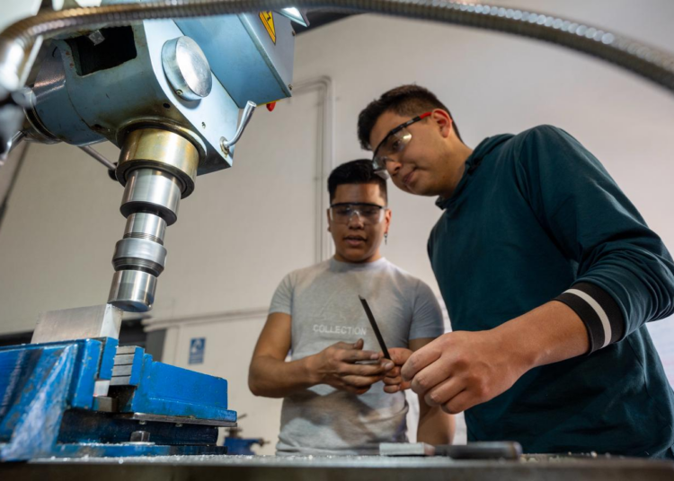 CON AVAL INTERNACIONAL, INGENIERÍAS DE LA UMSNH CUENTAN CON SELLO DE CALIDAD