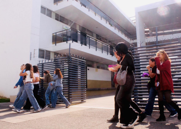 UMSNH SE ADAPTA A TUS NECESIDADES, OFERTANDO LICENCIATURAS EN MODALIDAD PRESENCIAL, ABIERTA Y EN LÍNEA