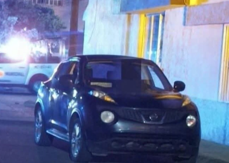 Los matan y dejan heridos a su esposa e hijo