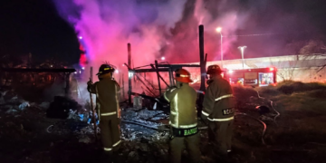 Se incendia choza de palos en Morelia