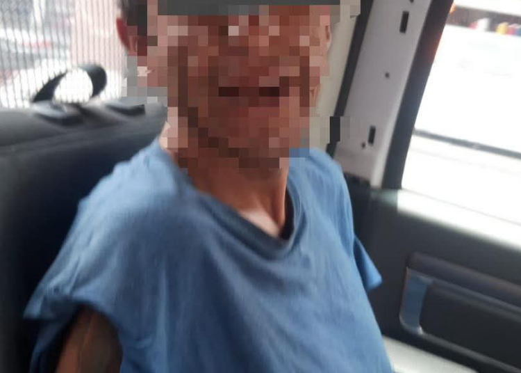 Detienen a sujeto que dañó masetas en centro de Morelia