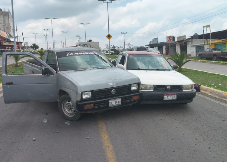 Percance vial termina en balacera en Michoacán