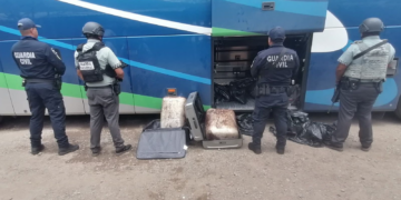 Viajaba con 33 kilos de mota en Michoacán