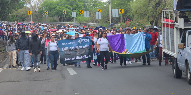 Maestros se manifiestan este lunes en Morelia
