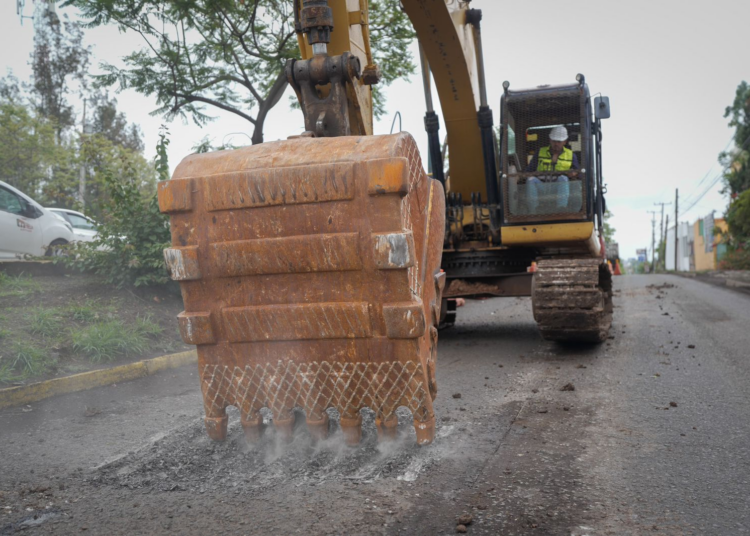 Inicia construcción del carril confinado del Morebús