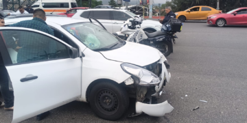 Aparatoso choque en Libramiento de Morelia