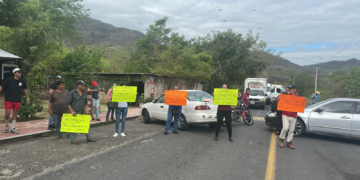 Agoniza el Hospital Comunitario Carácuaro-Nocupétaro