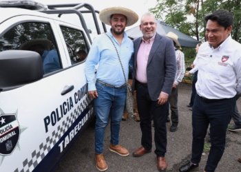 Refuerza Bedolla seguridad en comunidades indígenas con entrega de patrullas