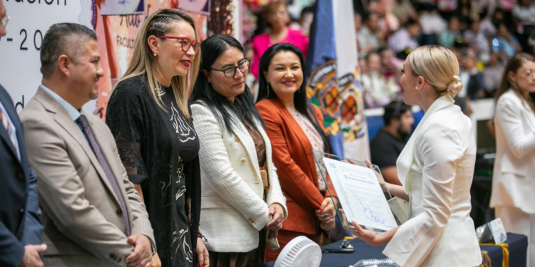 EGRESAN ENFERMERAS Y ENFERMEROS DE LA UMSNH CON SELLO DE CALIDAD: YARABÍ ÁVILA