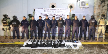 Detienen SSP y Ejército a 9 hombres con armas, uniformes y patrullas clonadas