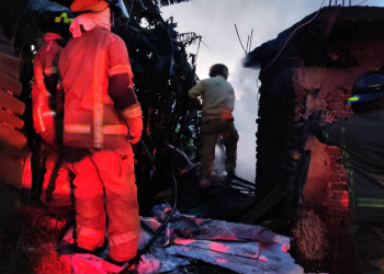 Se incendia casa en Morelia