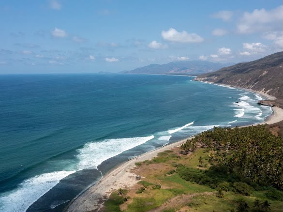Playas de Michoacán, limpias y listas para tus vacaciones de verano: Bedolla