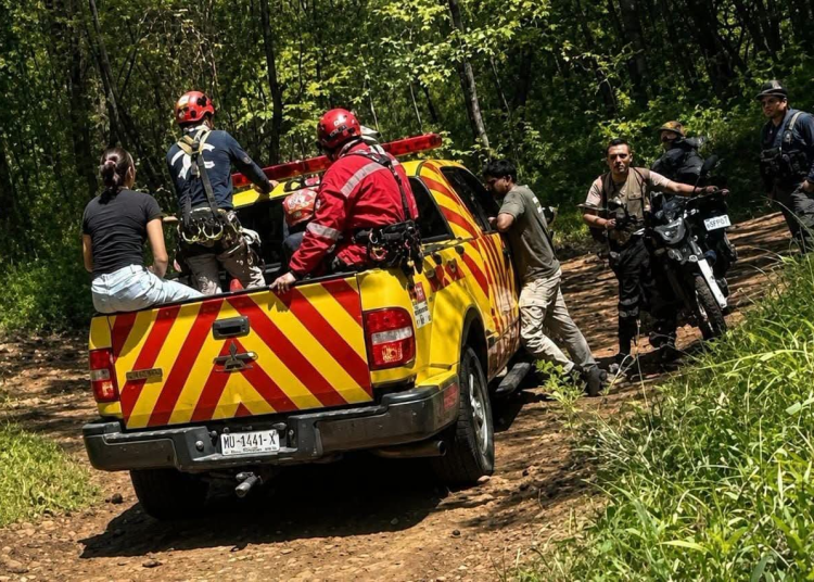 Rescatan a ciclista en el cerro La Cruz de Uruapan