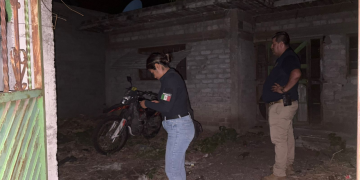 Localizan moto robada en cateo de Apatzingán