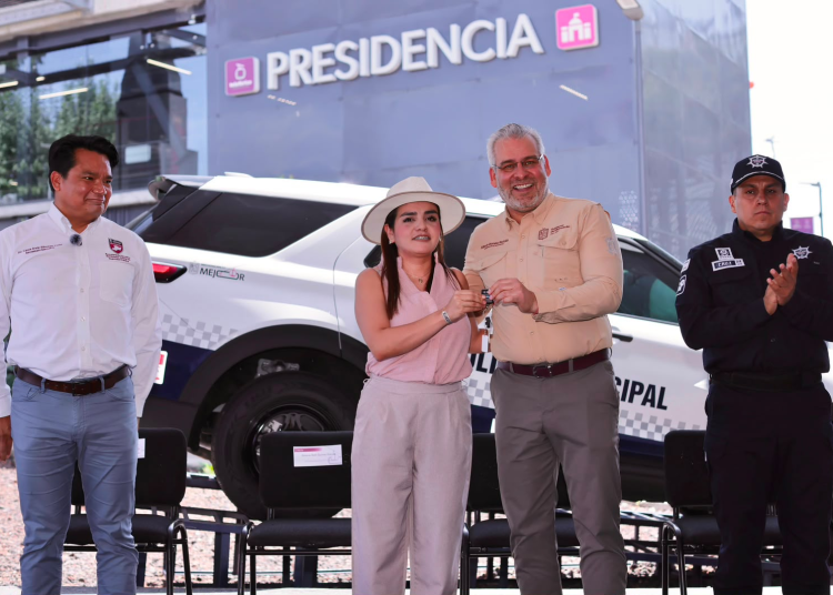 Entrega Bedolla patrullas de última generación para reforzar la seguridad en Uruapan