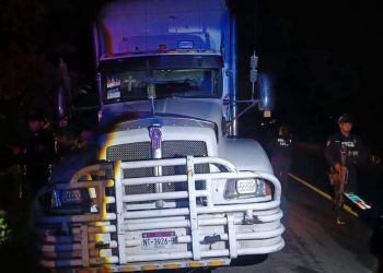 Intentan robar tráiler en la Morelia-Quiroga