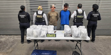 Decomisan 10 kg de marihuana en autobús