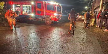 Fuerte incendio en casa habitación de Pátzcuaro