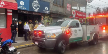 Se incendia barbería en Morelia