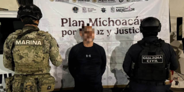Detiene a sujeto que amenazaba personas con arma en Lázaro Cárdenas