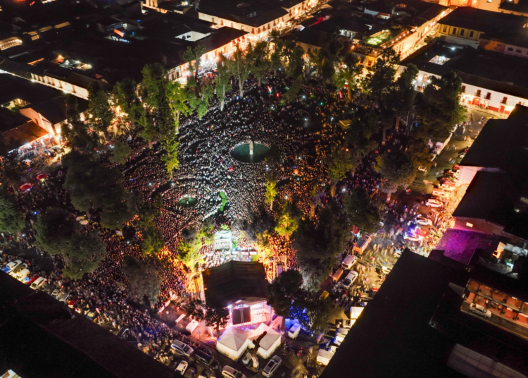 Moenia conquista el Cantoya Fest 2026 y hace vibrar a Pátzcuaro