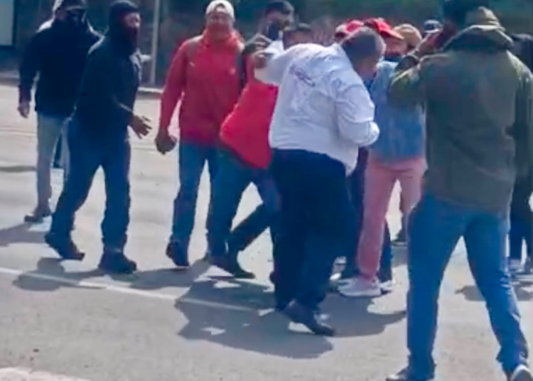 Gobierno de Michoacán condena agresión contra director de Gobernación durante manifestación de comuneros de Arantepacua