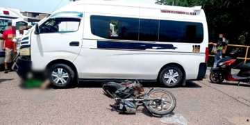 Motociclista son vida en Lázaro Cárdenas