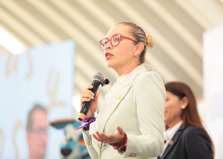 A SUMAR EN LA RECONSTRUCCIÓN DEL TEJIDO SOCIAL, INVITA RECTORA A MADRES Y PADRES DE ESTUDIANTES NICOLAITAS