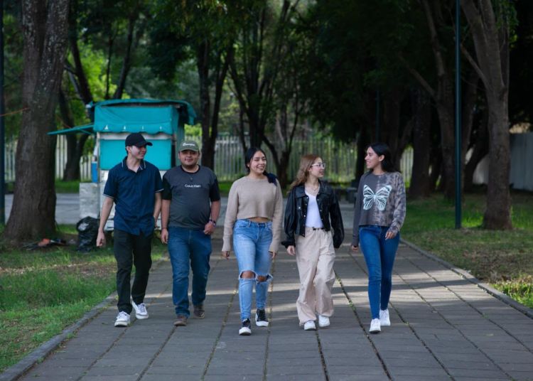 ¿VIVES AL INTERIOR DEL ESTADO Y DESEAS ESTUDIAR UNA LICENCIATURA?, ELIGE A LA UMSNH