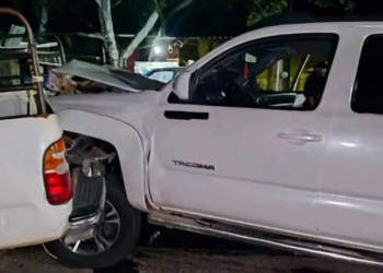 Asesina a joven de 18 años mientras manejaba su camioneta