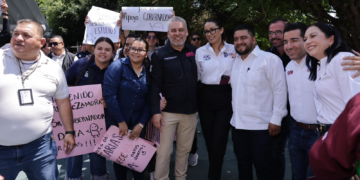 Con D4TA, docentes de prepa y universidad serán los primeros del país en recibir plan de internet gratuito: Bedolla
