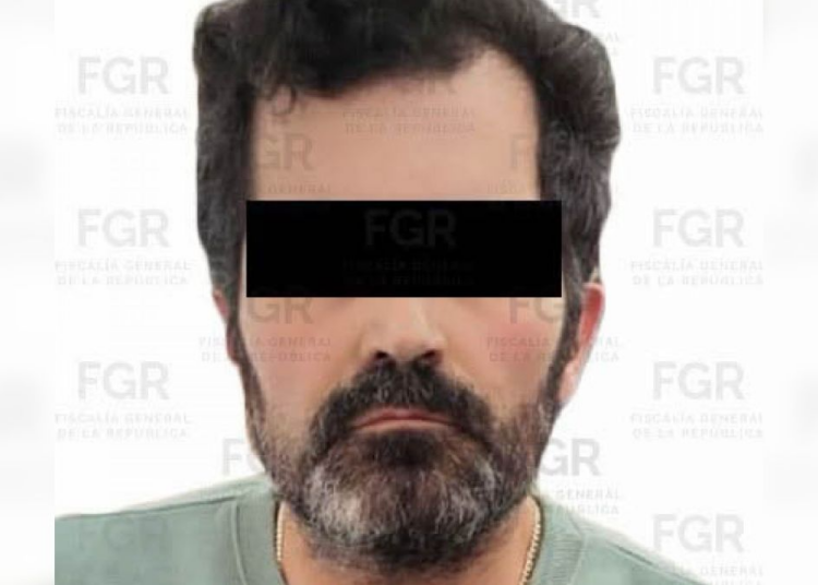 Fernando ‘N’ ingresa al penal del Altiplano