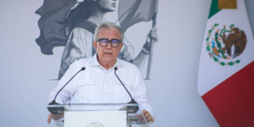 Rocha Moya retoma gubernatura de Sinaloa